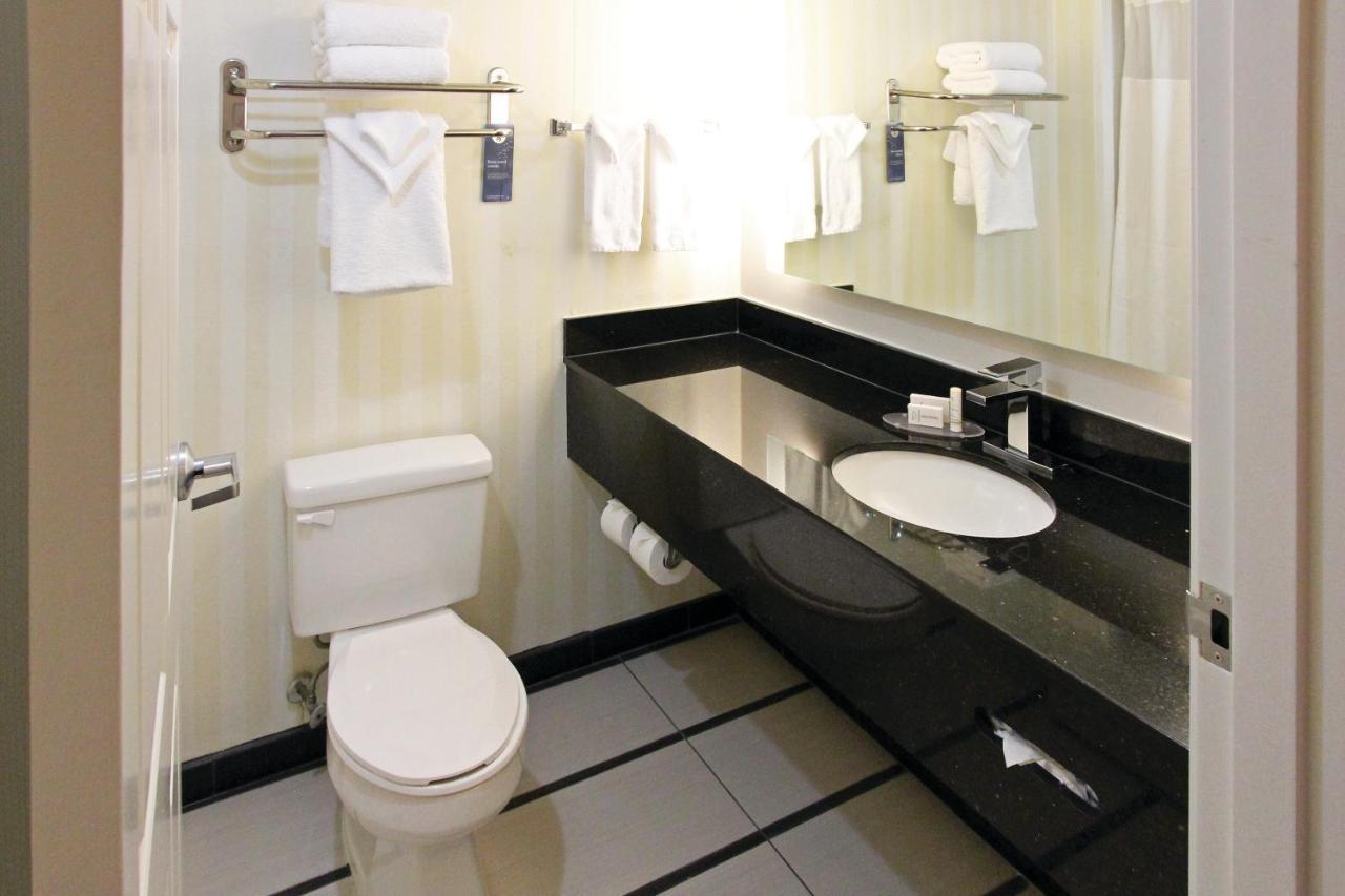 Fairfield Inn & Suites By Marriott Charleston Airport/Convention Center Βόρειο Τσάρλεστον Εξωτερικό φωτογραφία