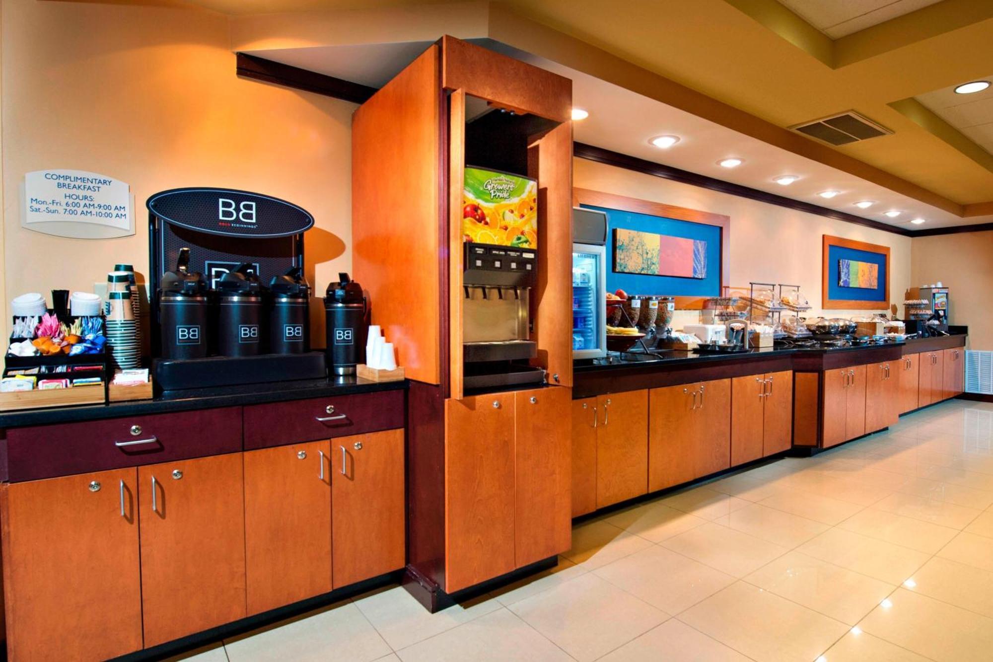 Fairfield Inn & Suites By Marriott Charleston Airport/Convention Center Βόρειο Τσάρλεστον Εξωτερικό φωτογραφία