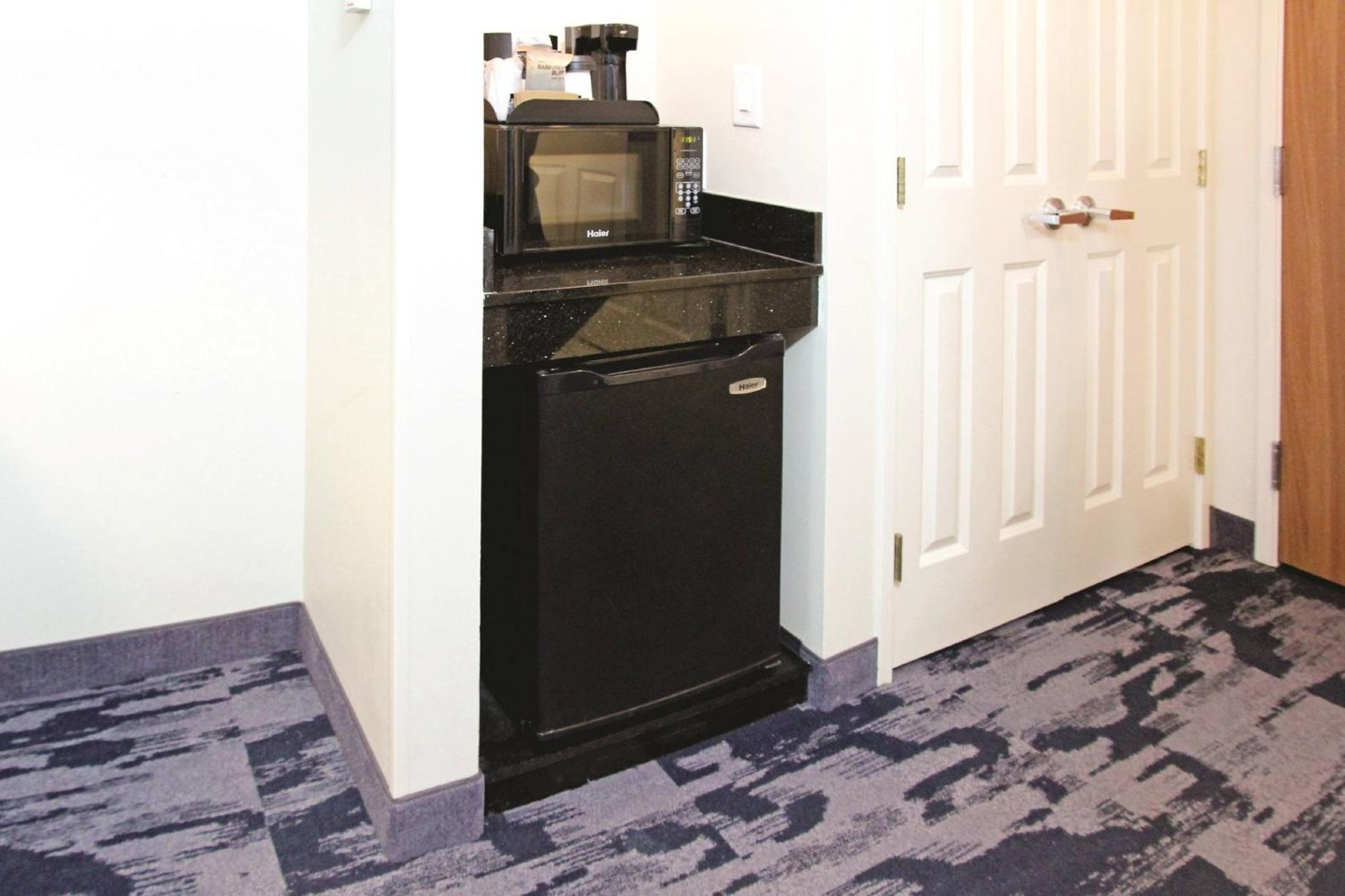 Fairfield Inn & Suites By Marriott Charleston Airport/Convention Center Βόρειο Τσάρλεστον Εξωτερικό φωτογραφία