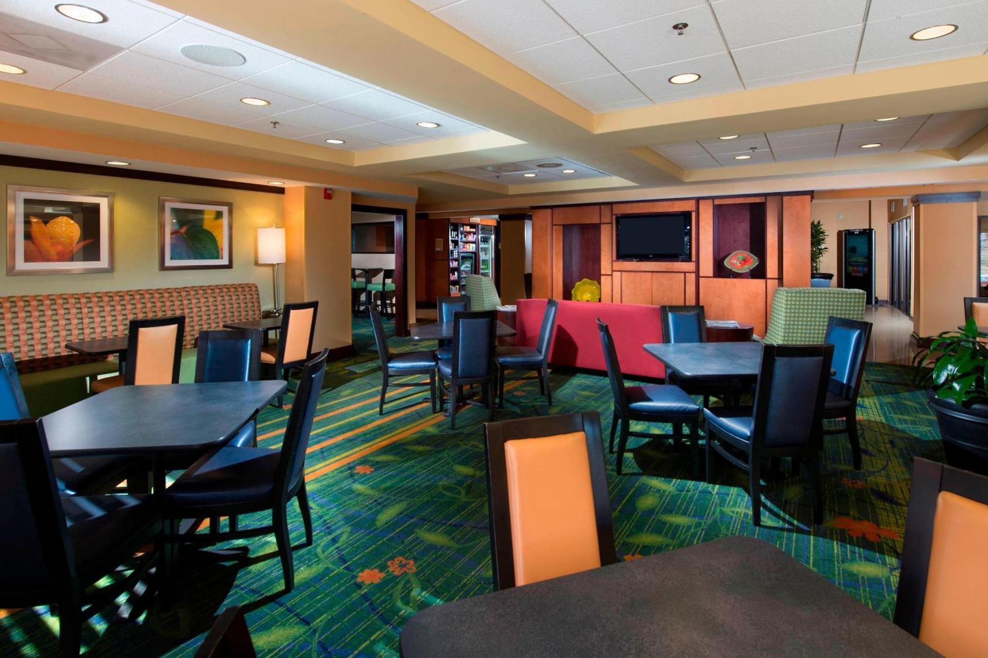 Fairfield Inn & Suites By Marriott Charleston Airport/Convention Center Βόρειο Τσάρλεστον Εξωτερικό φωτογραφία