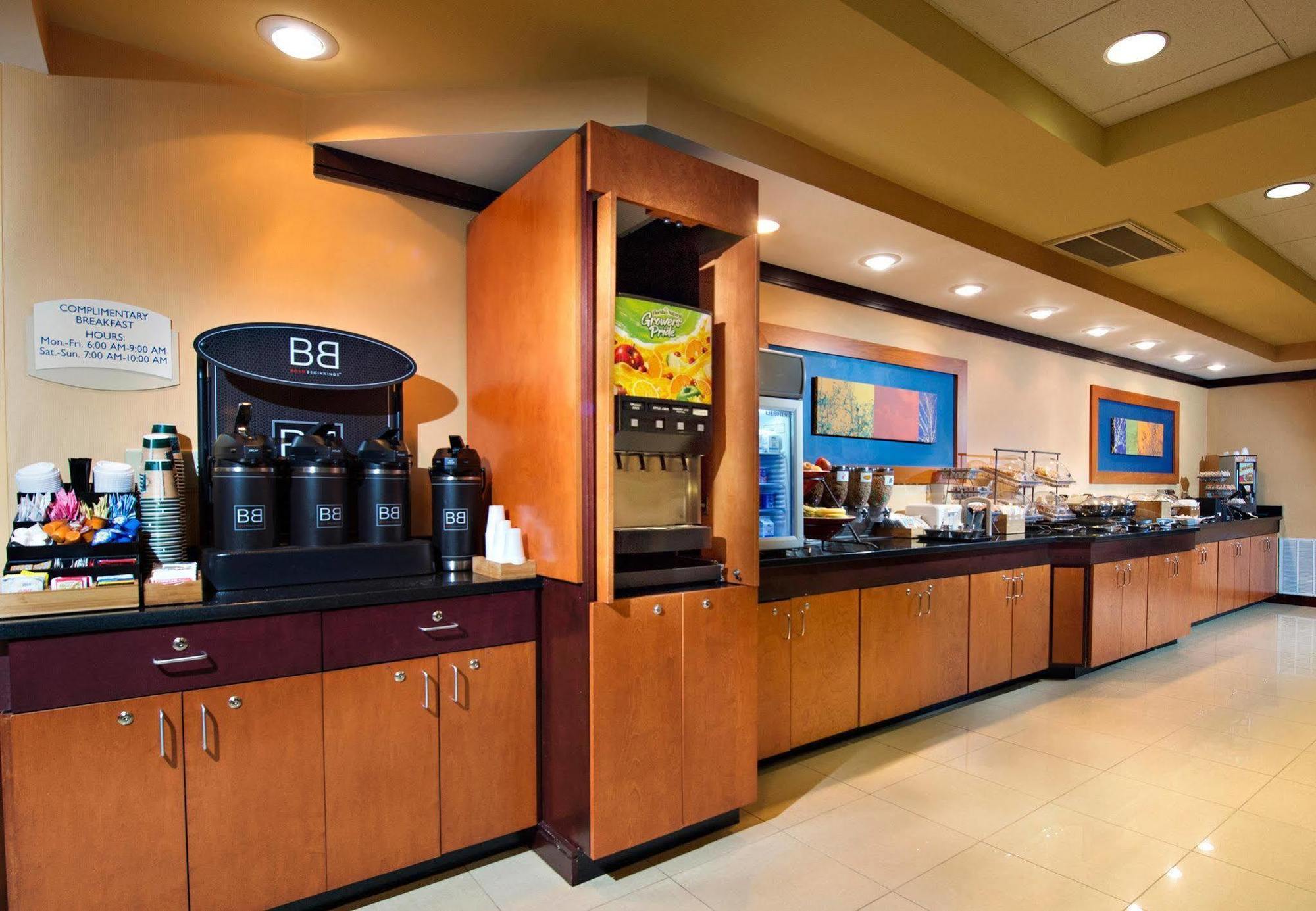 Fairfield Inn & Suites By Marriott Charleston Airport/Convention Center Βόρειο Τσάρλεστον Εξωτερικό φωτογραφία